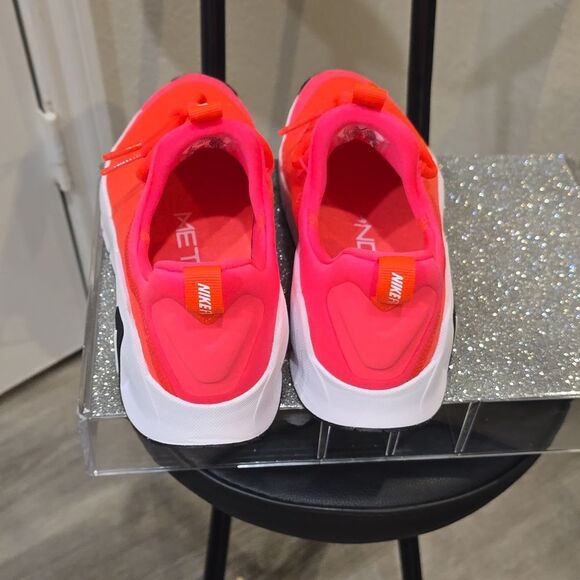Nike Metcon 6 Athletic Sneakers- Hot Punch - Picture 14 of 14